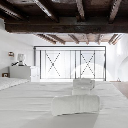 Lovely Studio Apartment - Capocci Rome Exterior photo