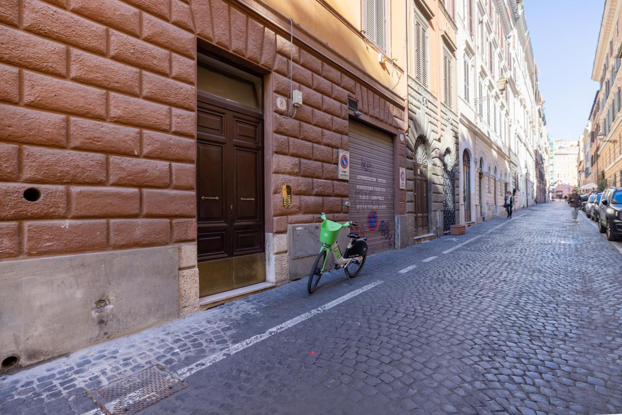 Lovely Studio Apartment - Capocci Rome Exterior photo